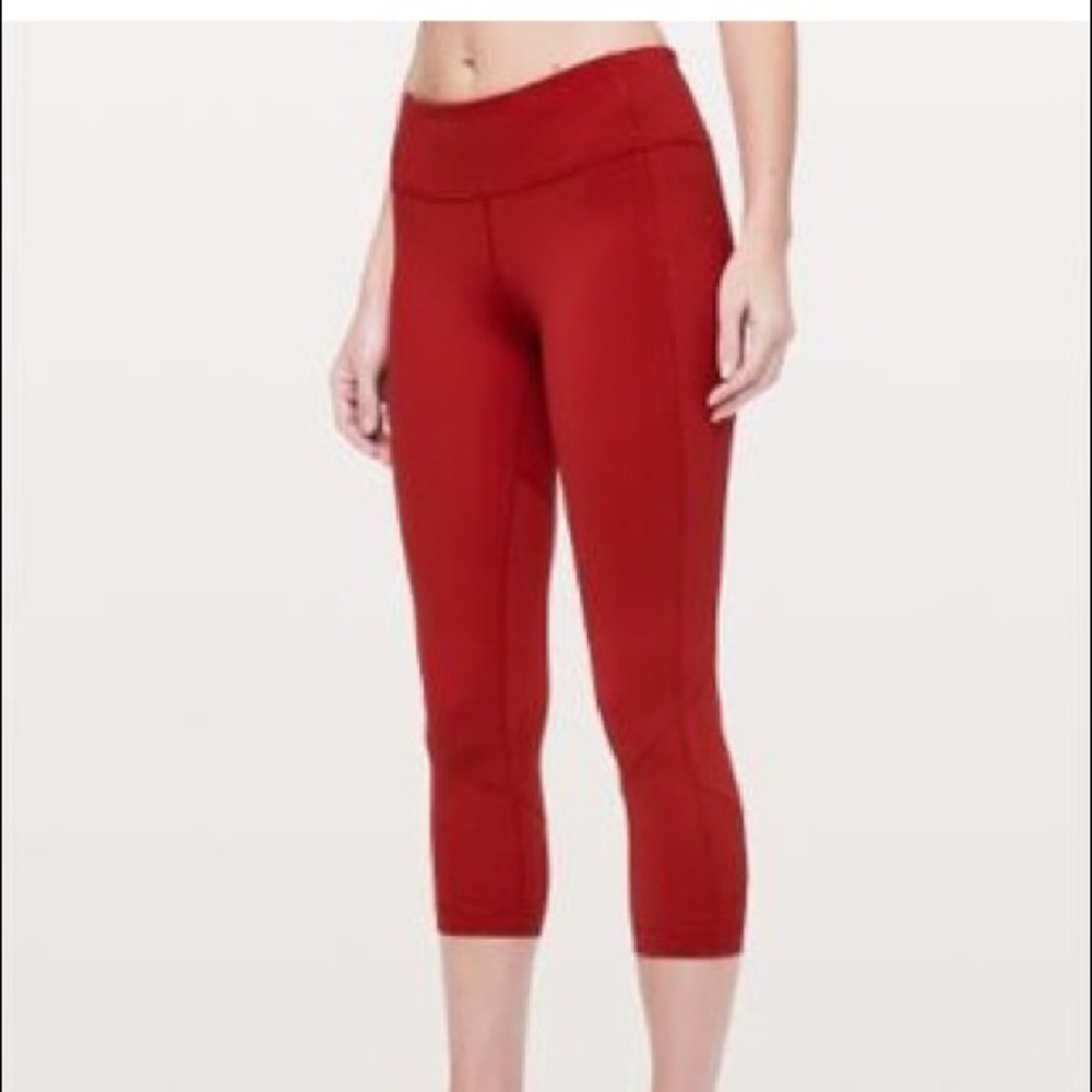 Iululemon dark red cropped leggings with mesh